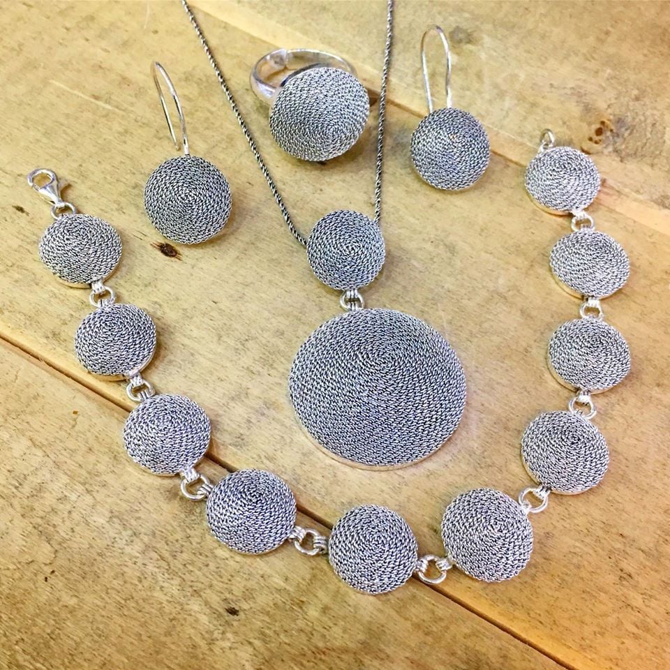 925 AYAR GÜMÜŞ TELKARİ PARMAK İZİ YUVARLAK SET