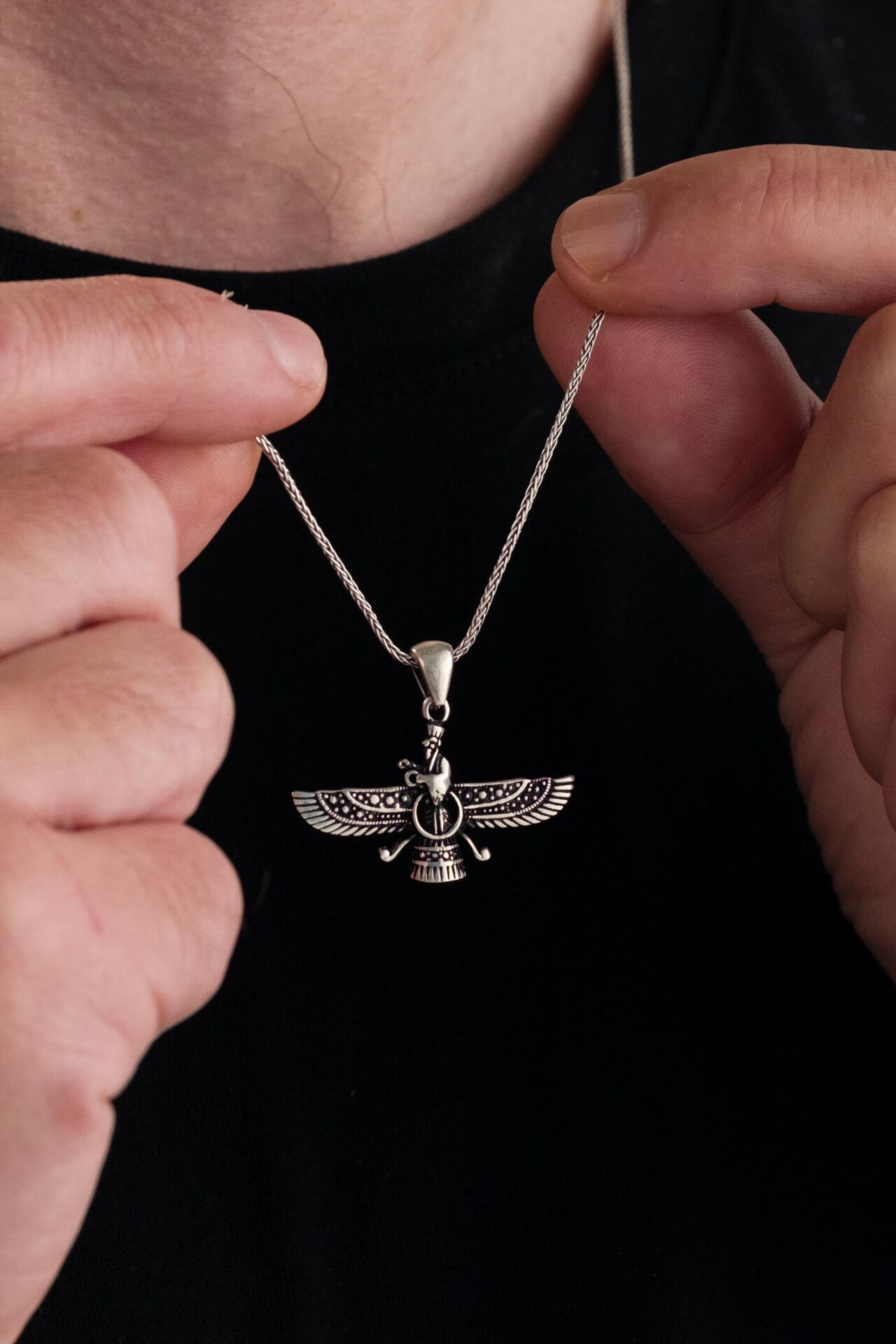 Gümüş Ahura Mazda Figürlü Erkek ve Kadın Unisex Kolye