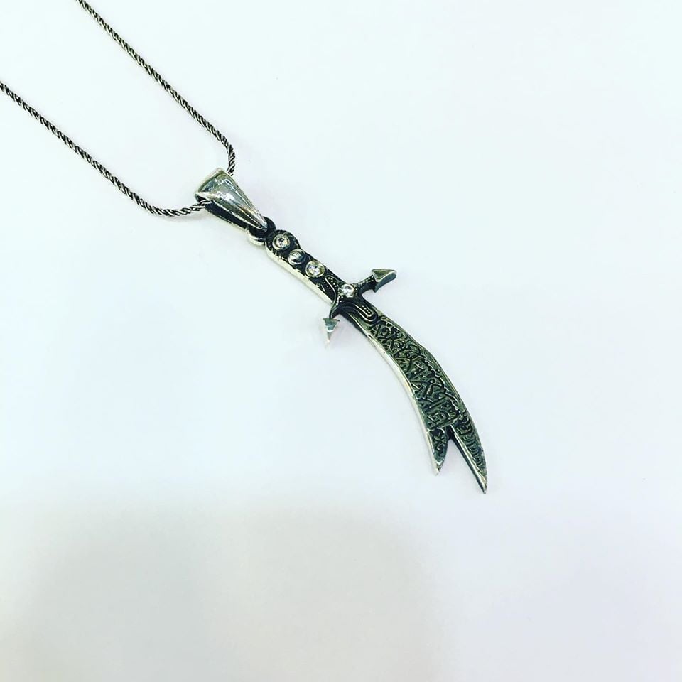 GÜMÜŞ ZÜLFİKAR KILIÇ KOLYE