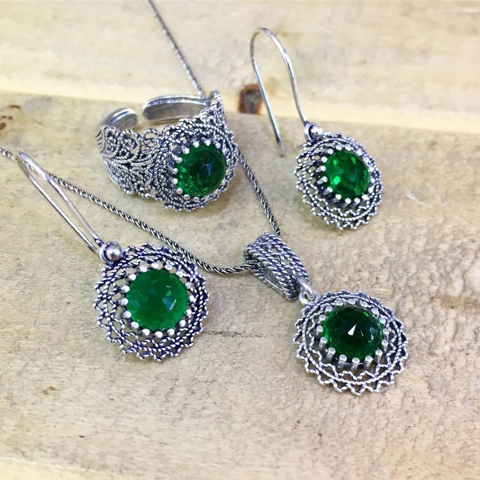 GÜMÜŞ TELKARİ YEŞİL ZİRKON TAŞLI SET