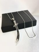 GÜMÜŞ HZ ALİ ZÜLFİKAR KILICI Siyah Zirkon Taşlı ERKEK KOLYE