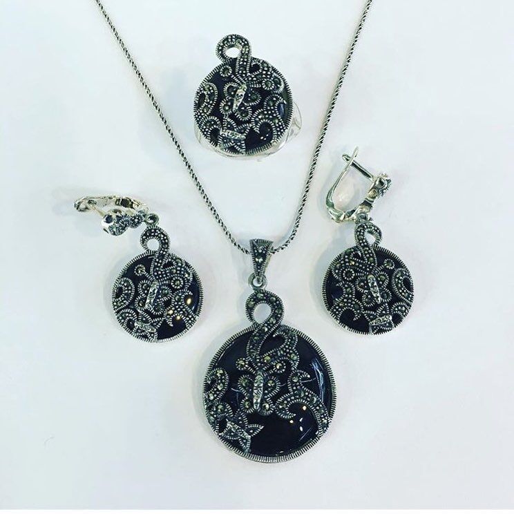 GÜMÜŞ MARKAZİT TAŞLI SİYAH KELEBEK  SET