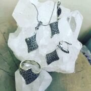 925 AYAR GÜMÜŞ MARKAZİT TAŞLI SET