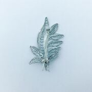 GÜMÜŞ TELKARİ İNCİLİ YAPRAK BROŞ