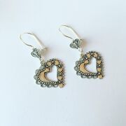 GÜMÜŞ TELKARİ KALPLİ KÜPE