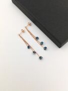 GÜMÜŞ ROSE NAZAR BONCUKLU AÇIK MAVİ RENKLİ  ÜÇ ZİNCİRLİ SALLANTILI KÜPE