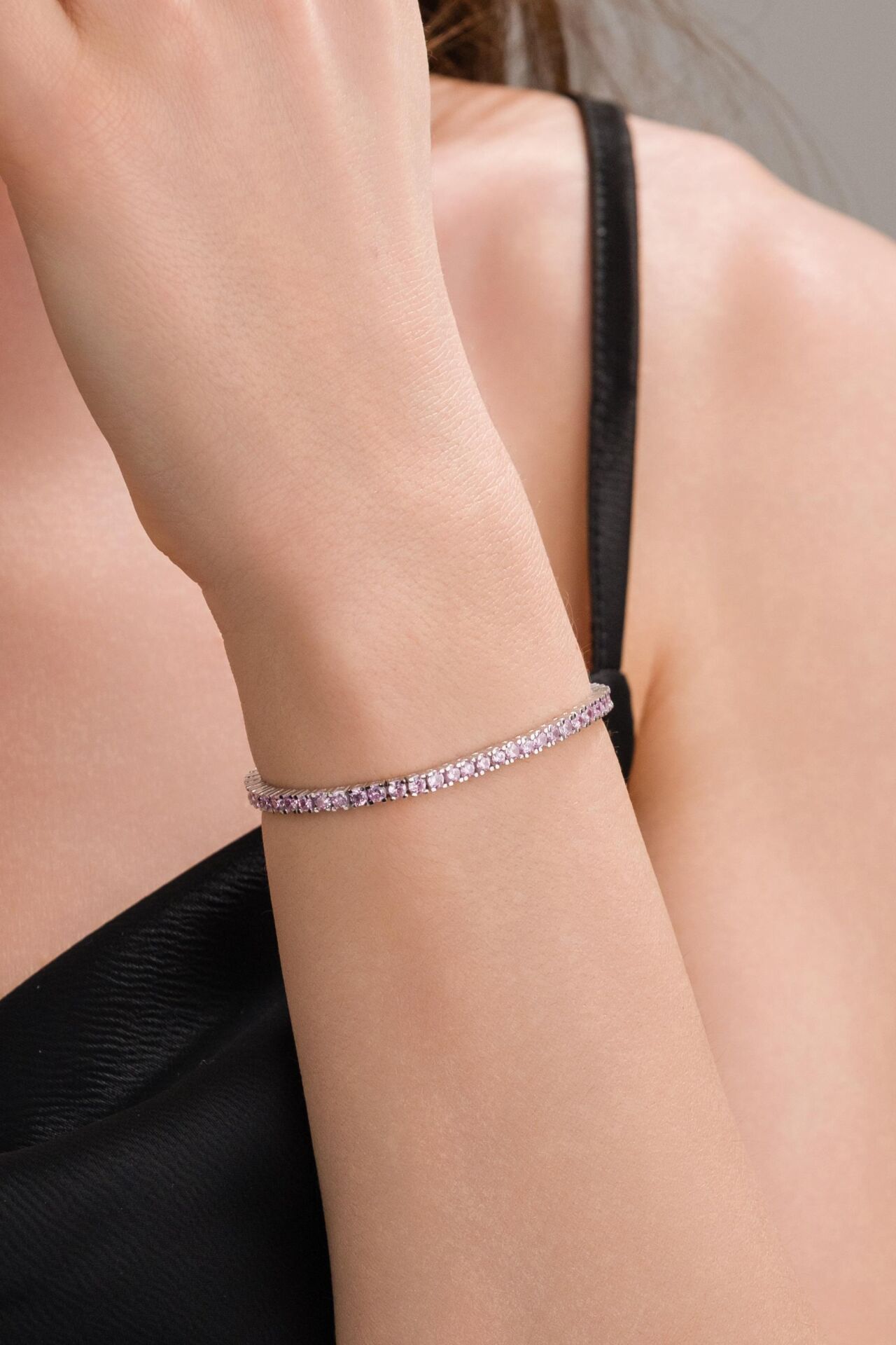 3mm Gümüş Pembe Zirkon Taşlı Rodyumlu Pırlanta Montürlü Su Yolu Bileklik