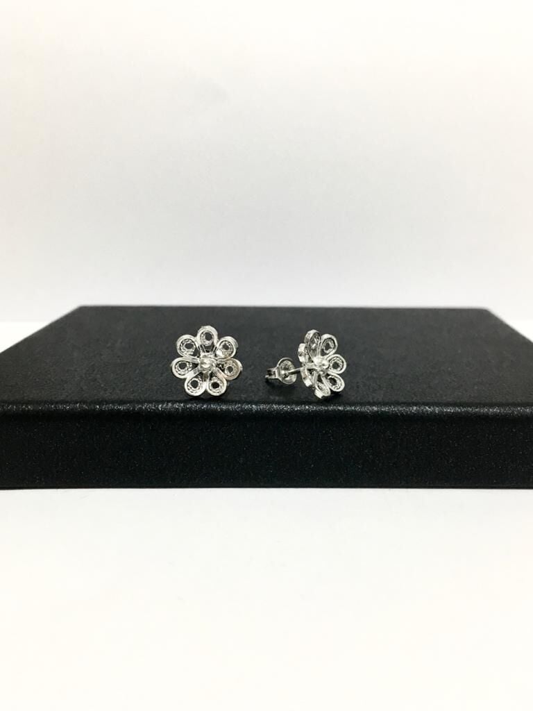 GÜMÜŞ TELKARİ ÇİÇEK KÜÇÜK KÜPE