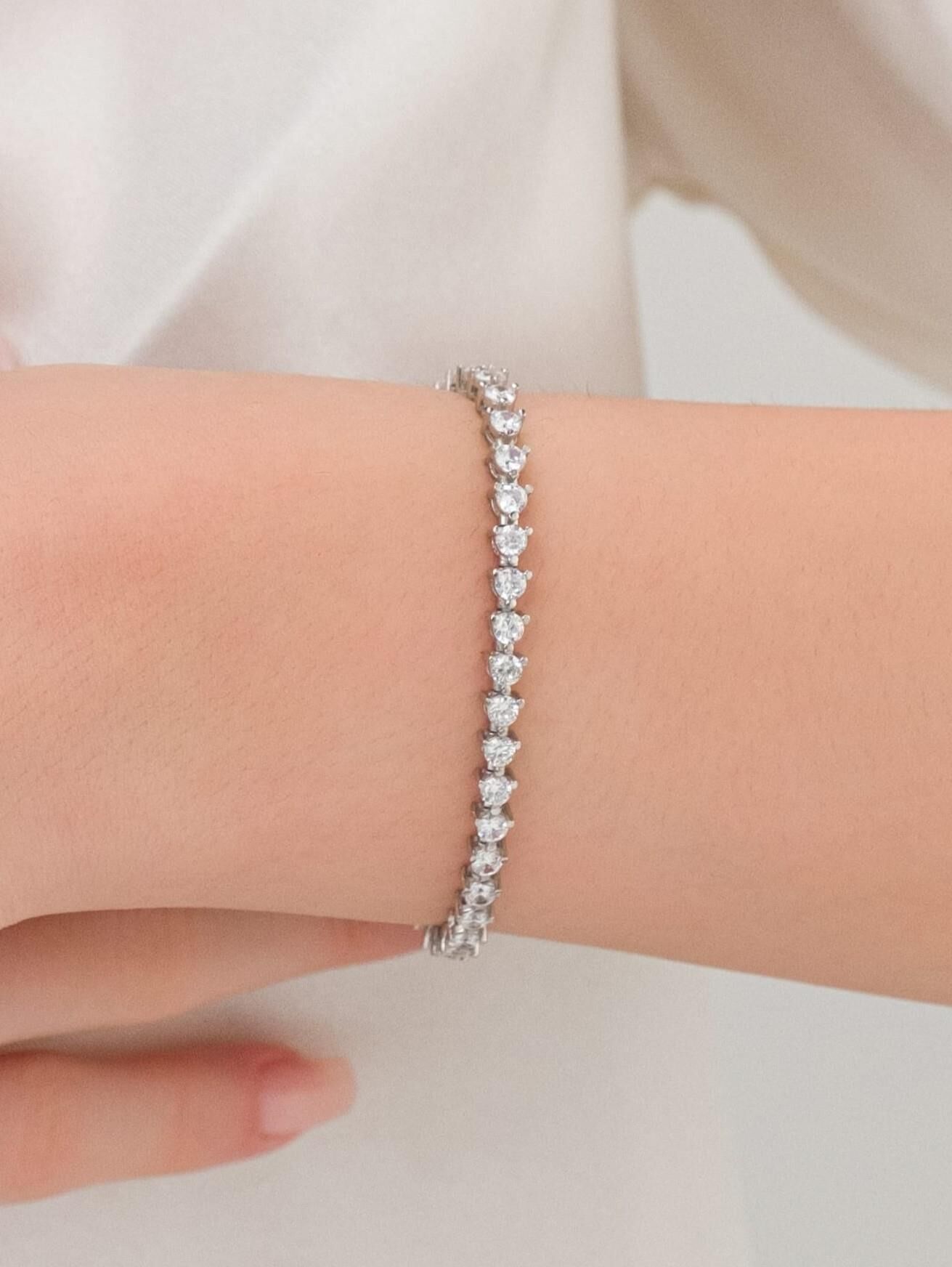 4 mm Gümüş Beyaz Zirkon Taşlı Rodyumlu Pırlanta Montürlü Su Yolu Bileklik