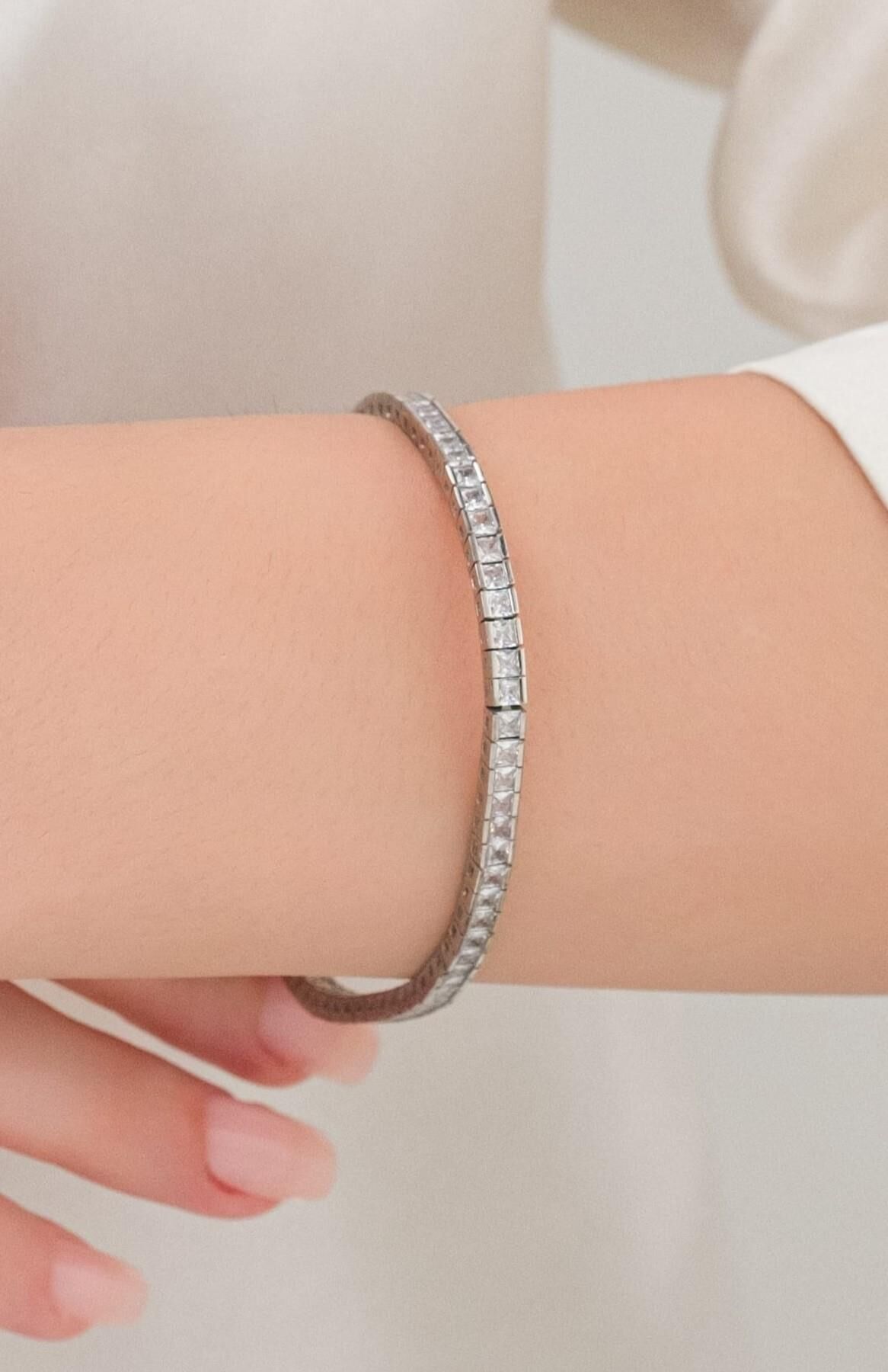 3.5 mm Gümüş Baget Beyaz Zirkon Taşlı Rodyumlu Su Yolu Bileklik