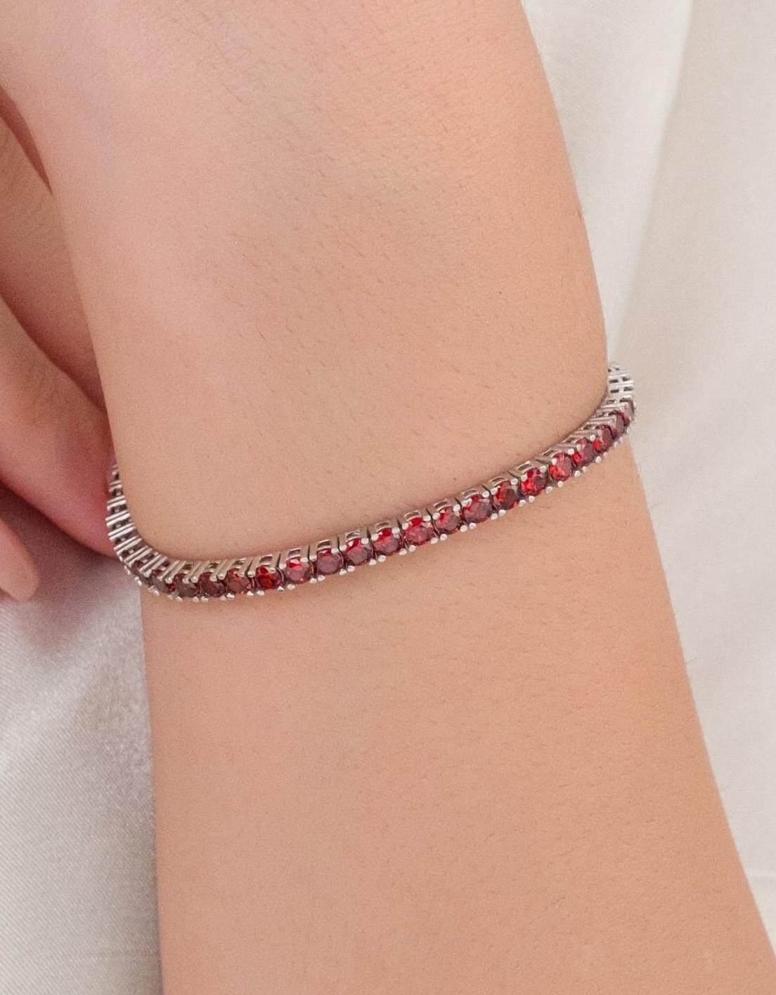 3.3 mm Gümüş Kırmızı Zirkon Taşlı Rodyumlu Su Yolu Bileklik