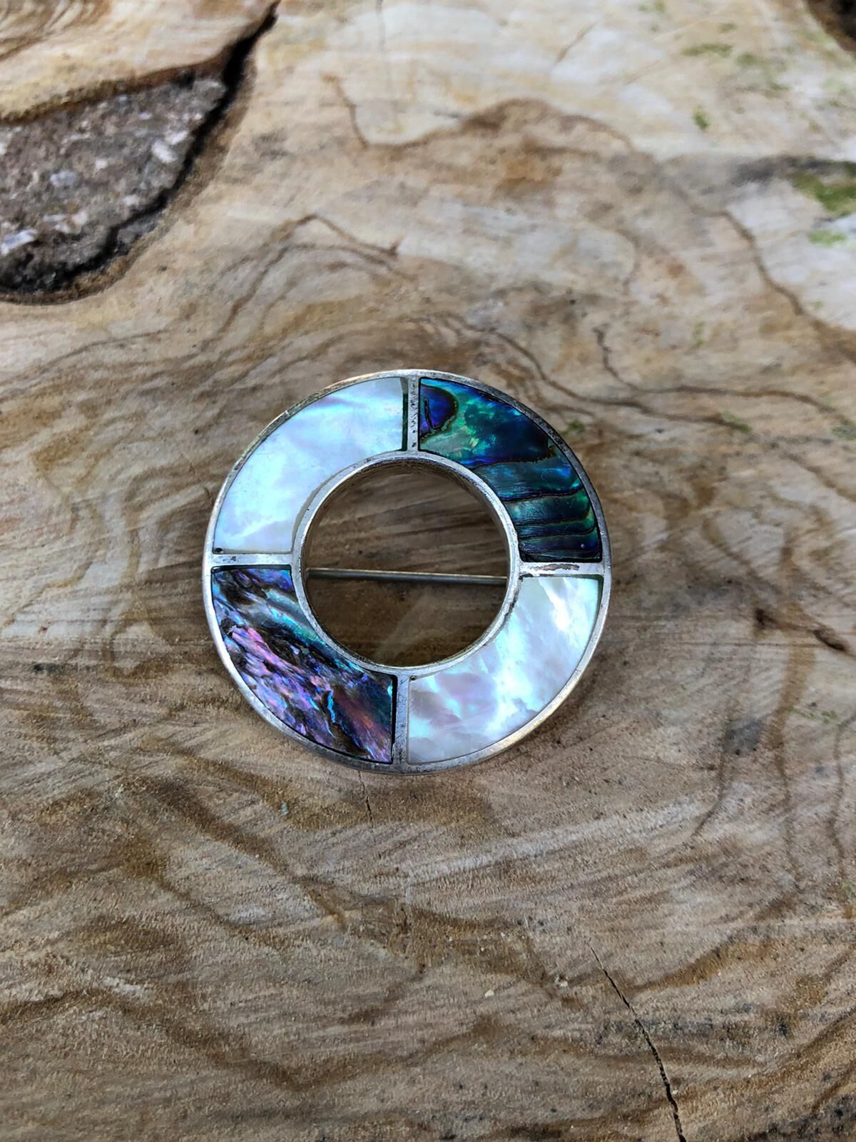 GÜMÜŞ SEDEF TAŞLI  BROŞ