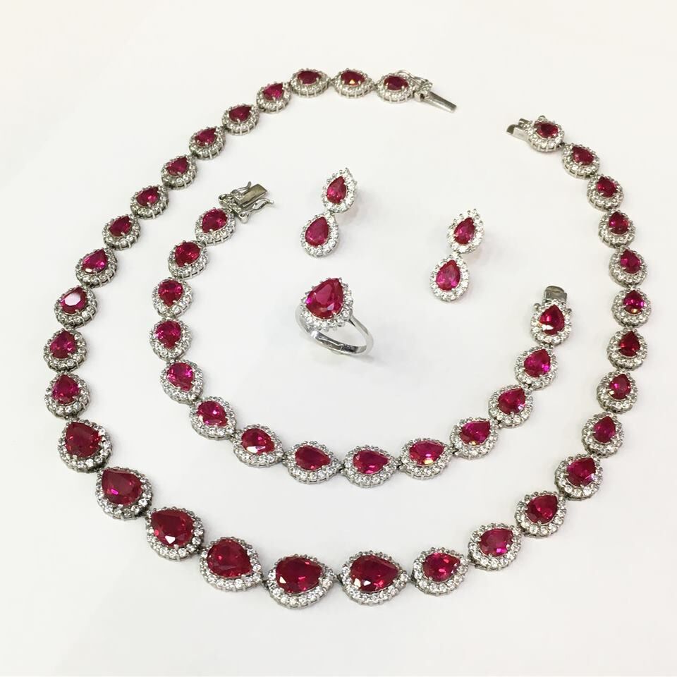 925 AYAR GÜMÜŞ KOYU PEMBE ZİRKON TAŞLI SET