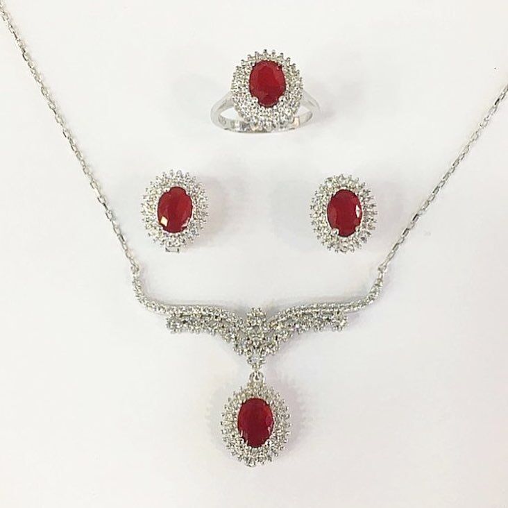 925 Ayar Gümüş Kök Yakut Taşlı Set