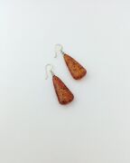 GÜMÜŞ ATEŞ KEHRİBAR SALLANTILI DAMLA MODEL KÜPE