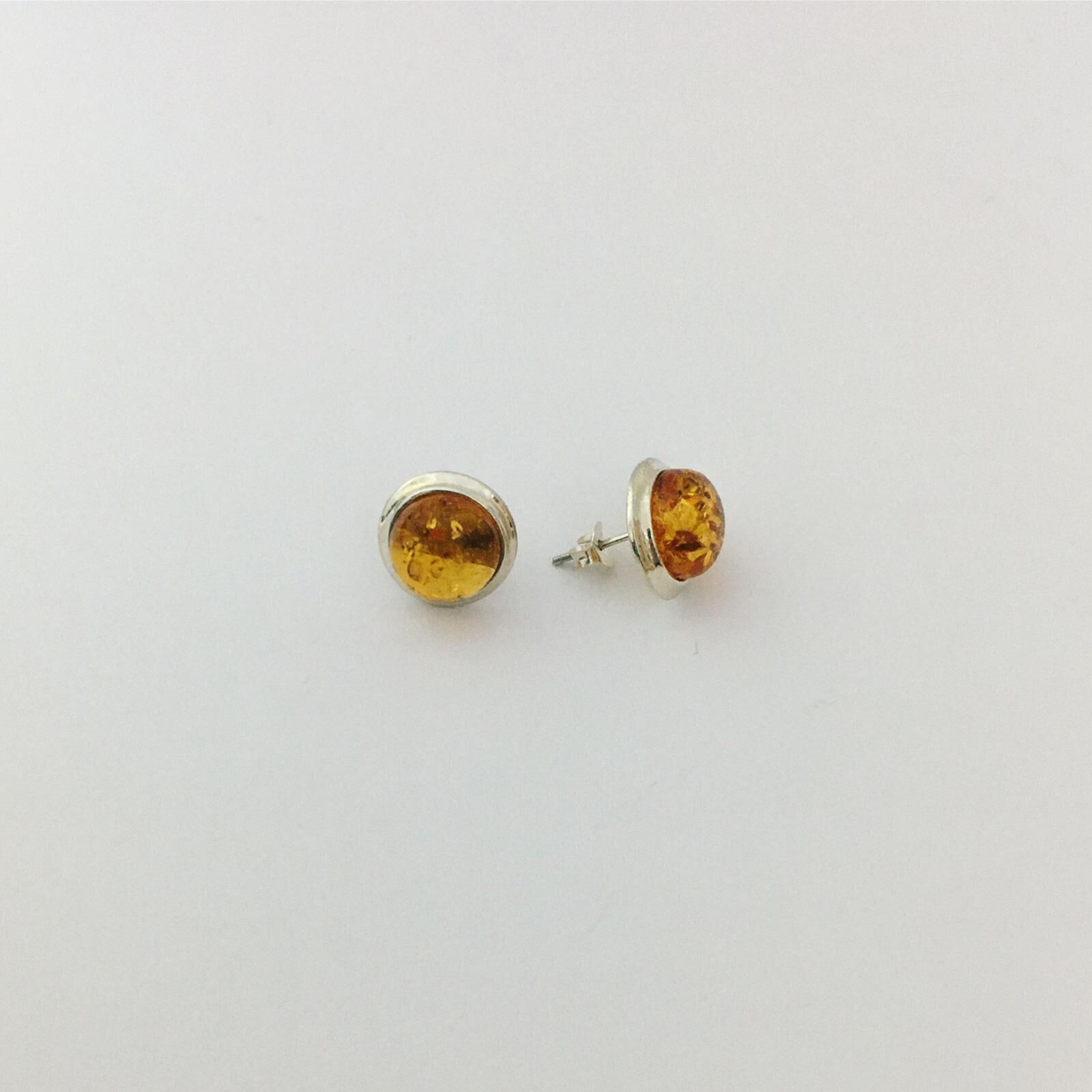 GÜMÜŞ ATEŞ KEHRİBAR YUVARLAK KÜPE