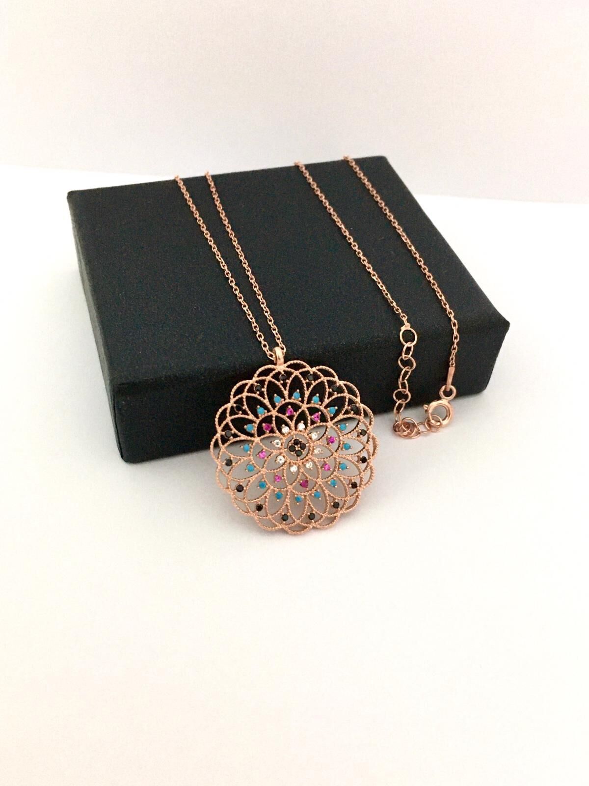 GÜMÜŞ ROSE RENKLİ YAŞAM ÇİÇEĞİ KOLYE