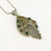 925 AYAR GÜMÜŞ TELKARİ İŞLEME KÖK ZÜMRÜT TAŞLI LALE DAMLA MODEL SAÇAKLI KOLYE