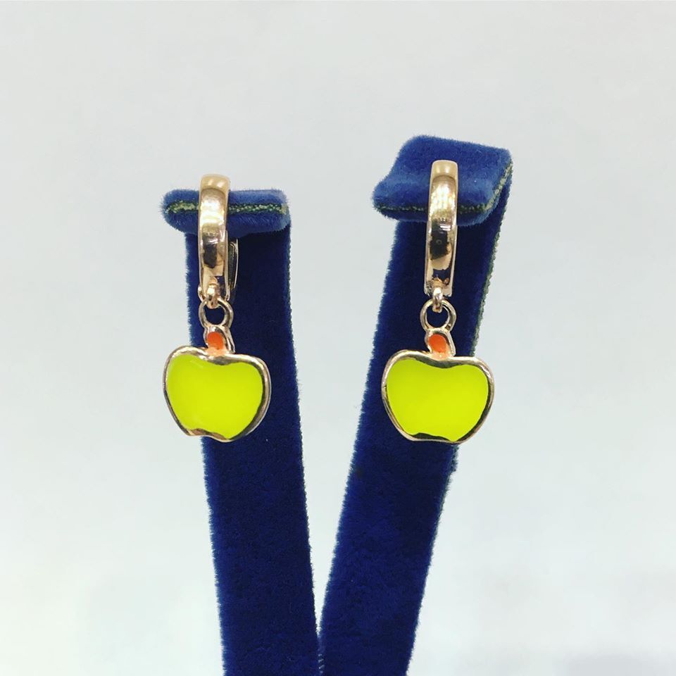 GÜMÜŞ ROSE BRONZ SARI MİNE İŞLEMELİ ELMA KÜPE