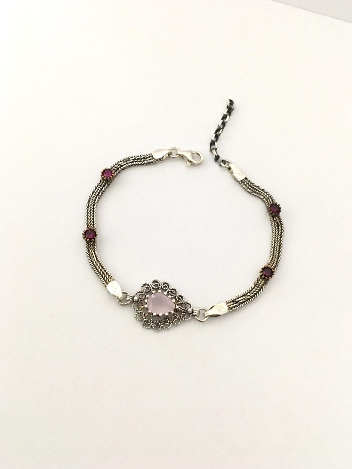 GÜMÜŞ PEMBE KUVARZ VE YAKUT TAŞLI BİLEKLİK
