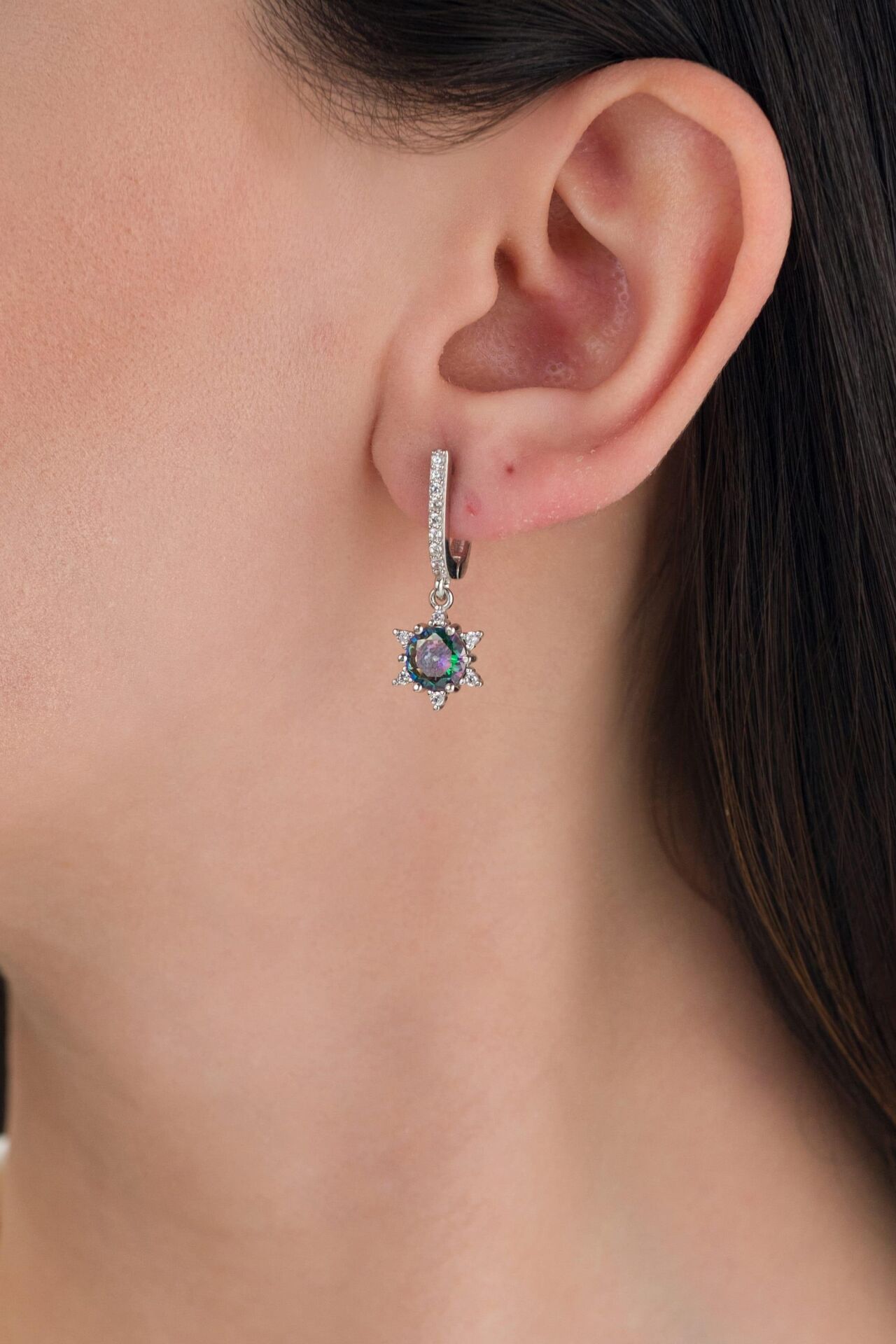 GÜMÜŞ MİSTİK TOPAZ TAŞLI LOTUS ÇİÇEĞİ KÜPE