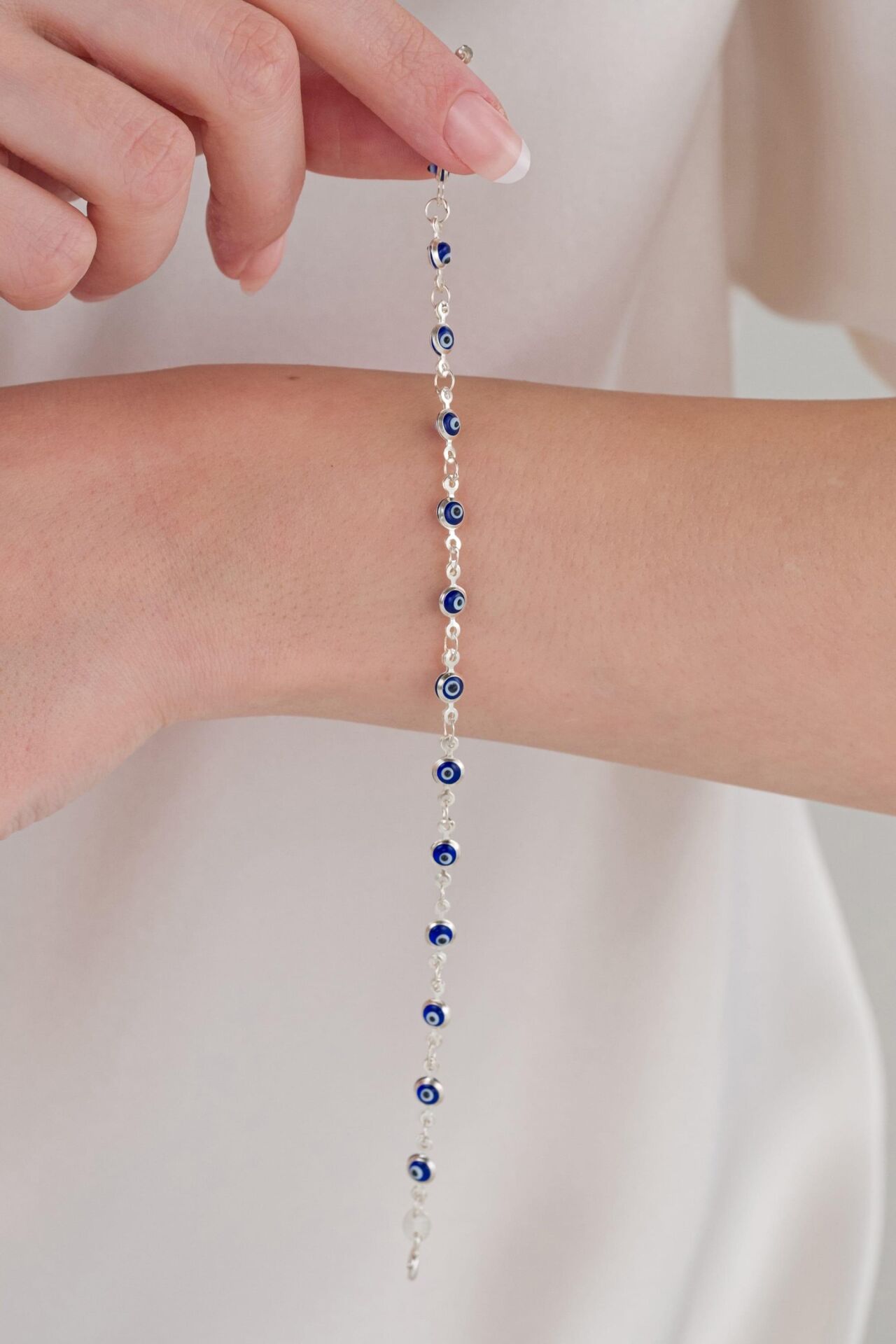 Gümüş Koyu Lacivert Nazar Boncuklu Göz Bileklik