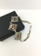 GÜMÜŞ ÇİÇEK YAKUT VE ZÜMRÜT TAŞLI OTANTİK BİLEKLİK