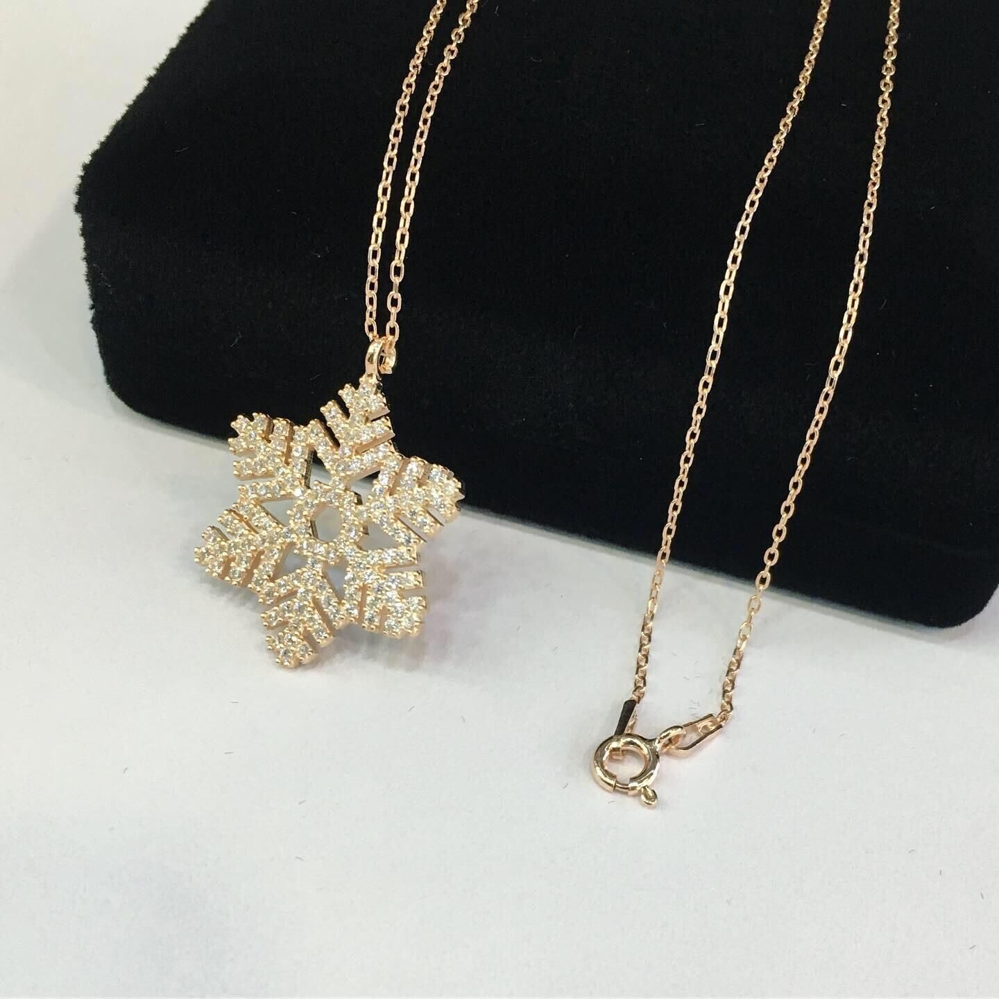 925 GÜMÜŞ KAR TANESİ ROSE KOLYE