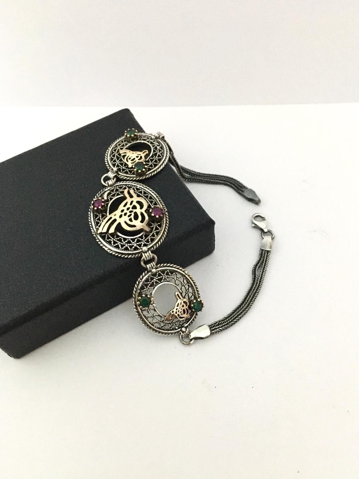 GÜMÜŞ TUĞRA LI KÖK SAFİR TAŞLI BİLEKLİK