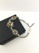 GÜMÜŞ ÇİÇEK MODELİ TELKARİ BİLEKLİK