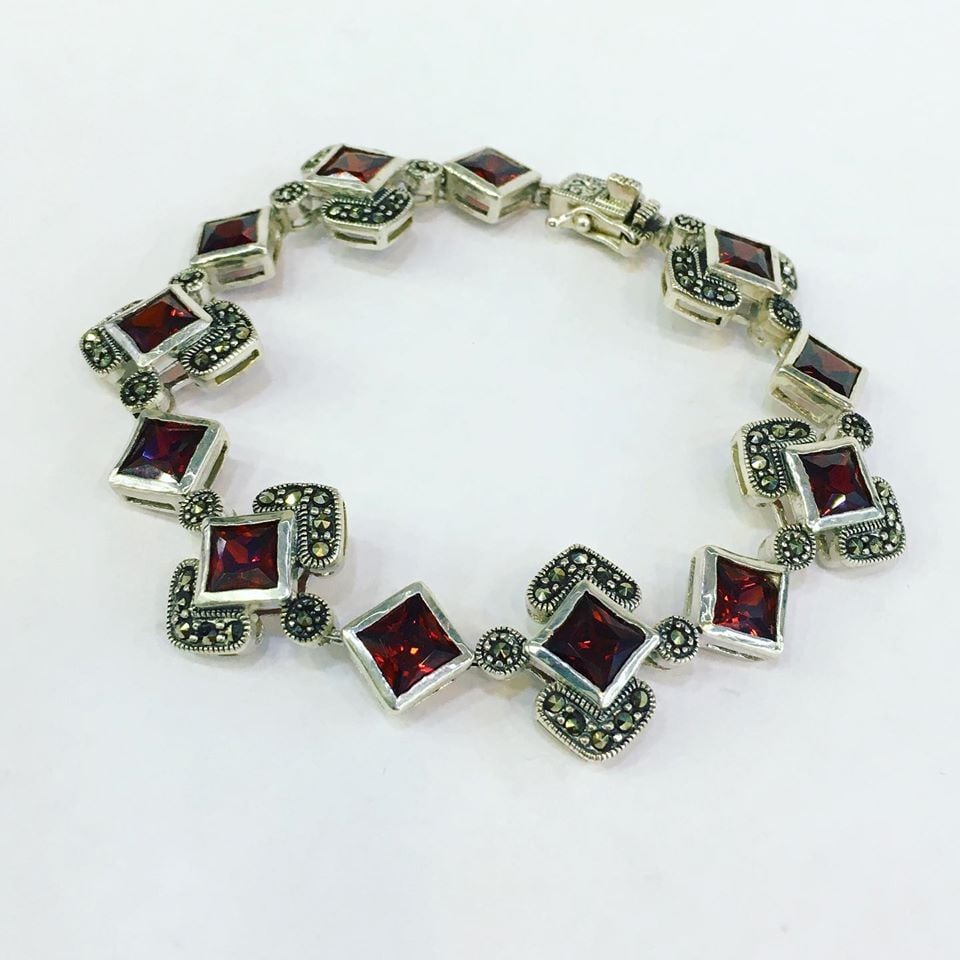 GÜMÜŞ MARKAZİT VE LAL GRANET TAŞLI BİLEKLİK