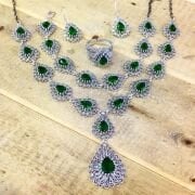 925 GÜMÜŞ TELKARİ İŞLEME YEŞİL ZİRKON TAŞLI DAMLA TAKIM