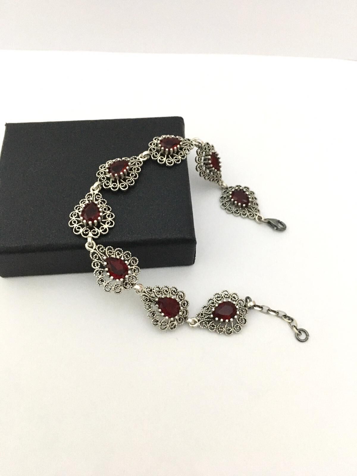 GÜMÜŞ KÖK YAKUT TAŞLI TELKARİ BİLEKLİK