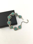 GÜMÜŞ TURKUAZ TAŞLI DAMLA TELKARİ BİLEKLİK