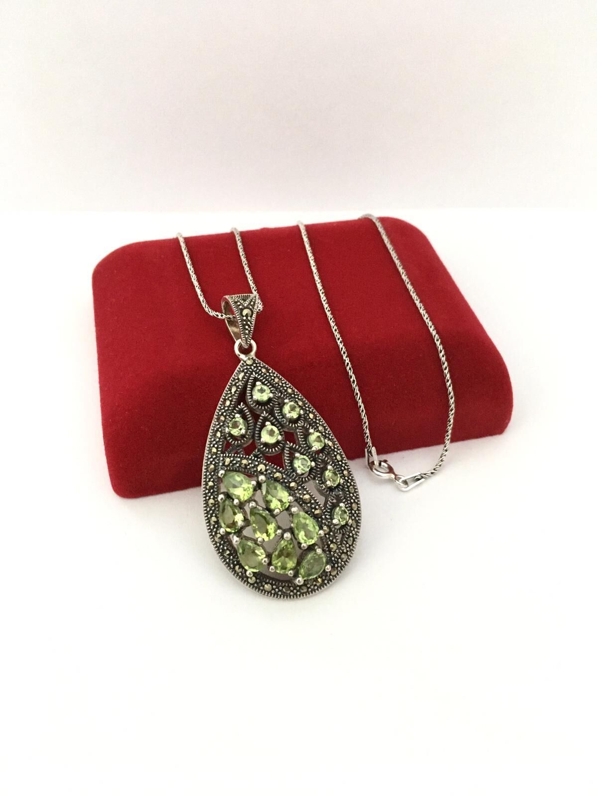 GÜMÜŞ YEŞİM  VE MARKAZİT TAŞLI KOLYE