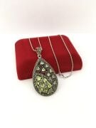 GÜMÜŞ YEŞİM  VE MARKAZİT TAŞLI KOLYE