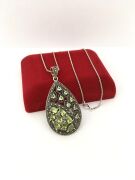 GÜMÜŞ YEŞİM  VE MARKAZİT TAŞLI KOLYE