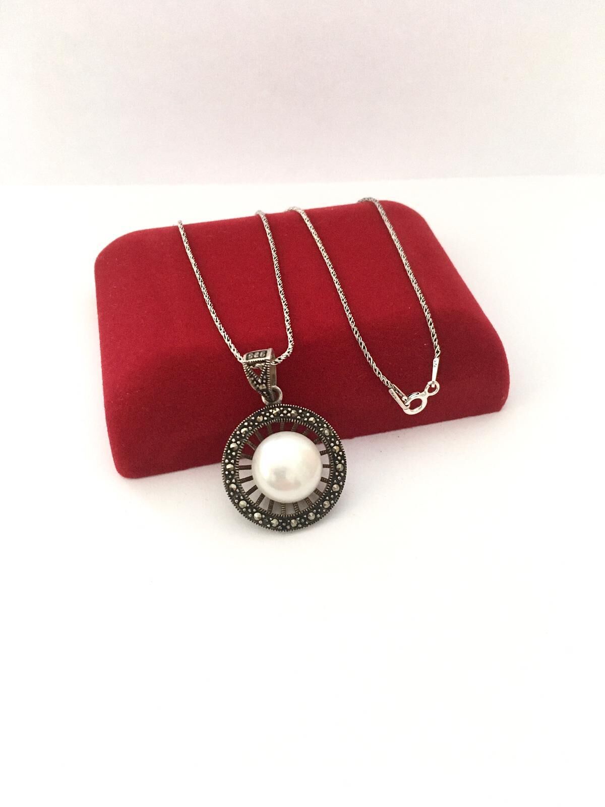 GÜMÜŞ MARKAZİT VE İNCİLİ KOLYE