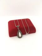 GÜMÜŞ SEDEF VE MARKAZİT TAŞLI KOLYE