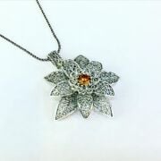 GÜMÜŞ TELKARİ SARI ZİRKON  TAŞLI ÇİÇEK KOLYE