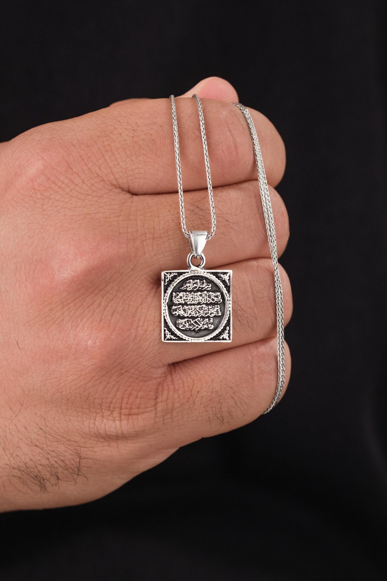 Gümüş Nazar Ayeti Kare Kolye (Kalem Suresi 51-52. Ayet) Eskitme Karartılmış Erkek Kolye