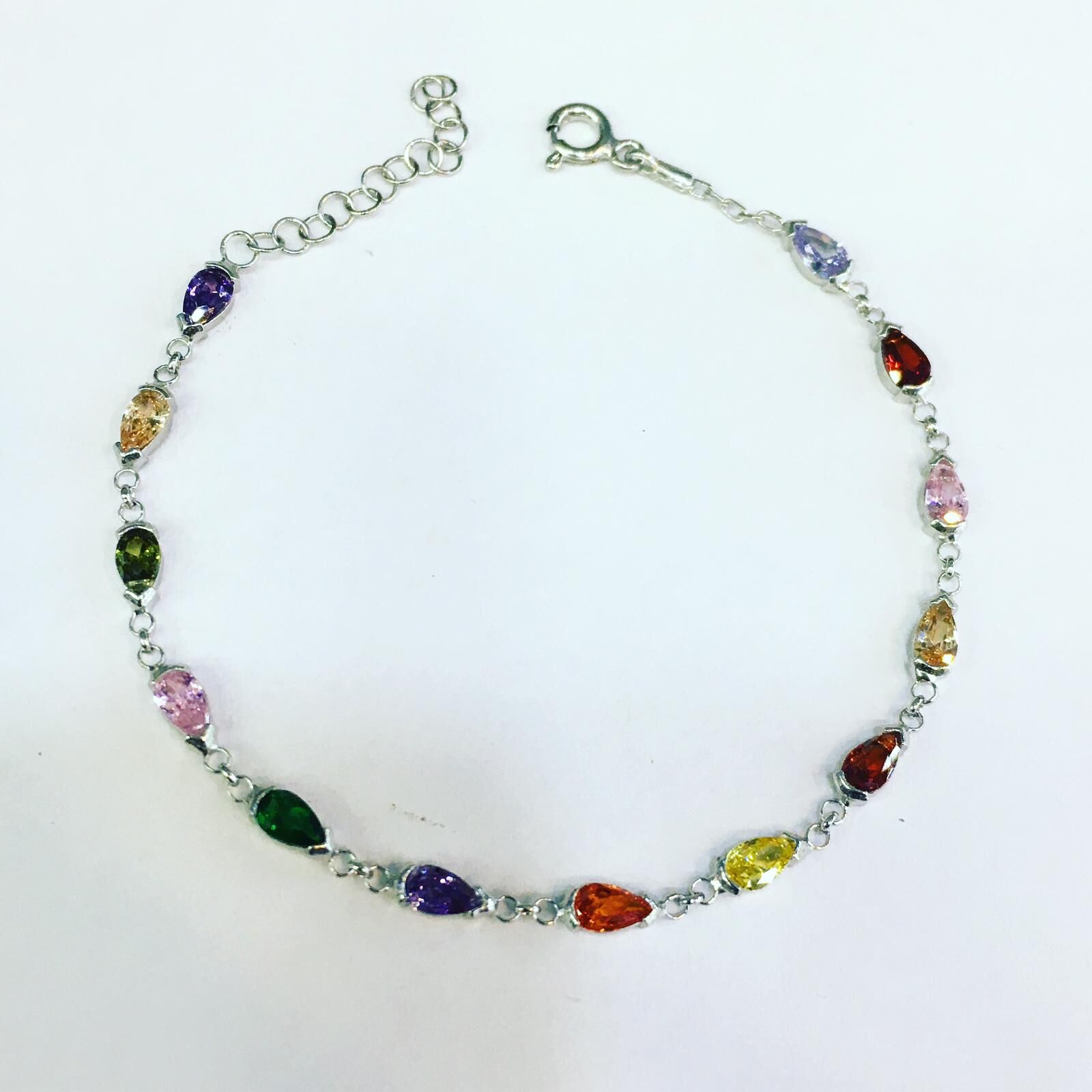 GÜMÜŞ RENKLİ ZİRKON TAŞLI BİLEKLİK