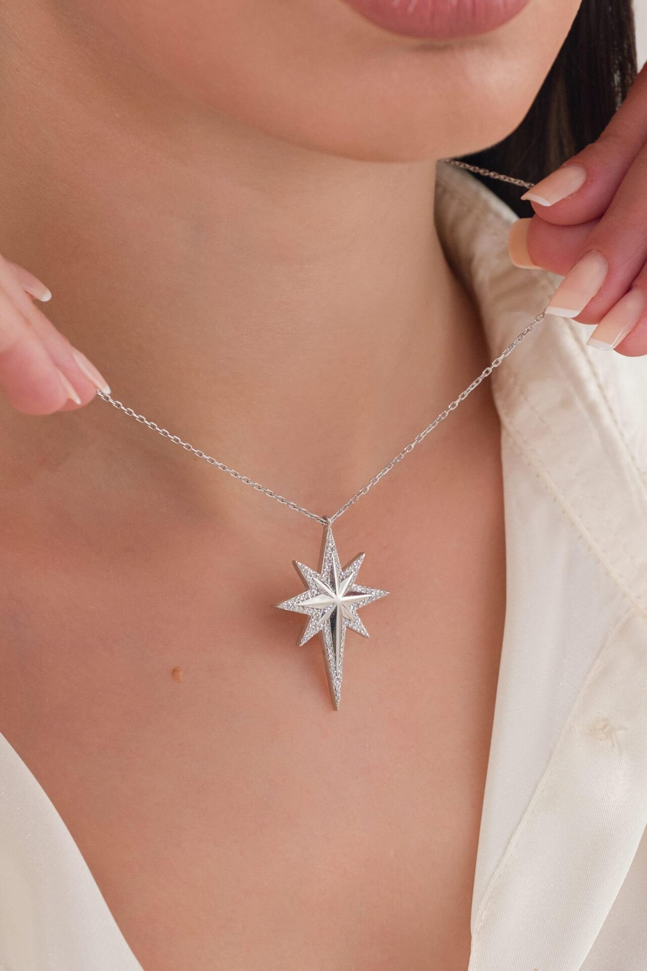 Gümüş Beyaz Zirkon Taşlı Kutup Yıldızı Serenay Kolye