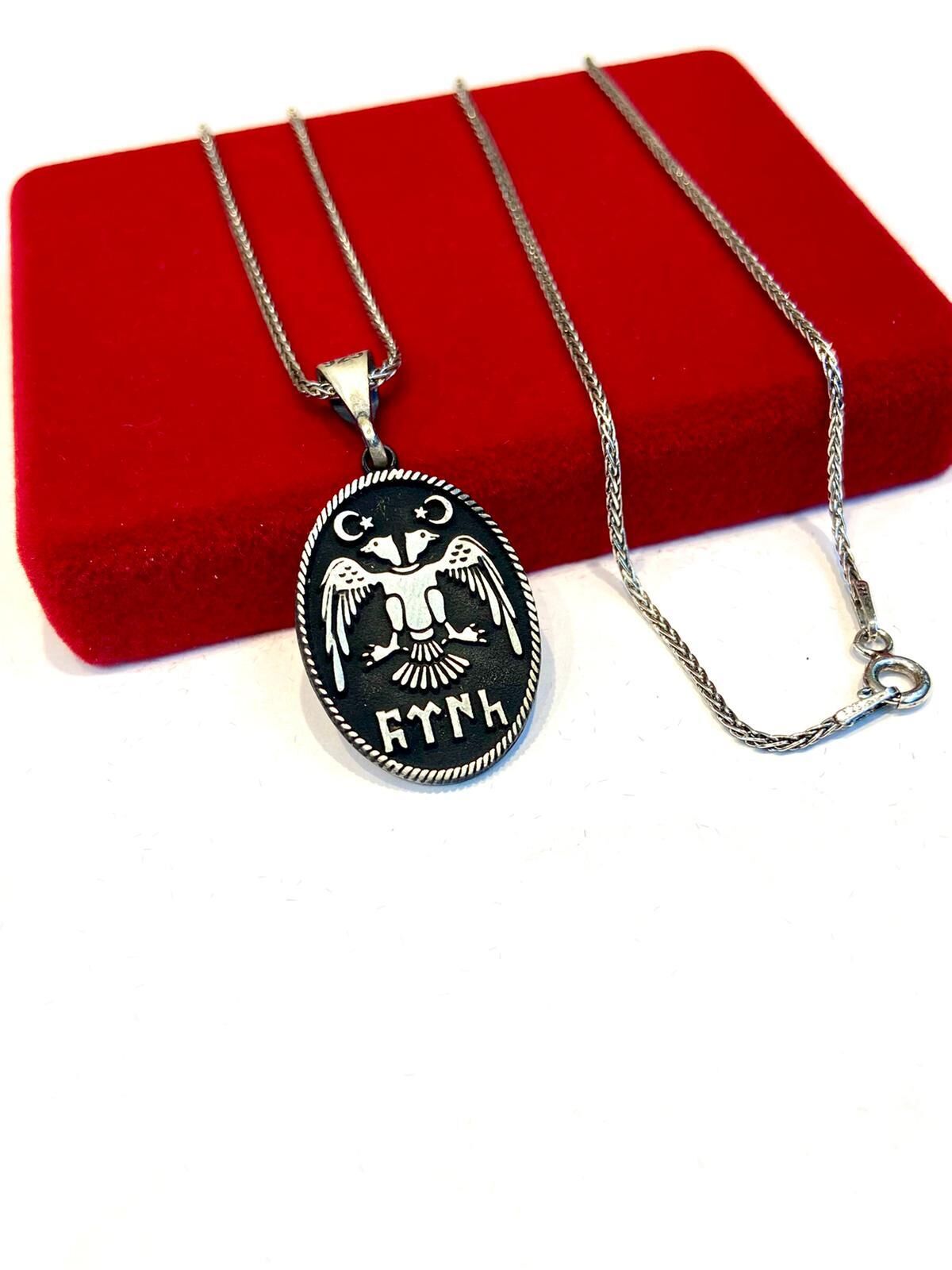 GÜMÜŞ ÇİFT BAŞLI KARTAL GÖKTÜRKÇE TÜRK YAZILI ERKEK KOLYE