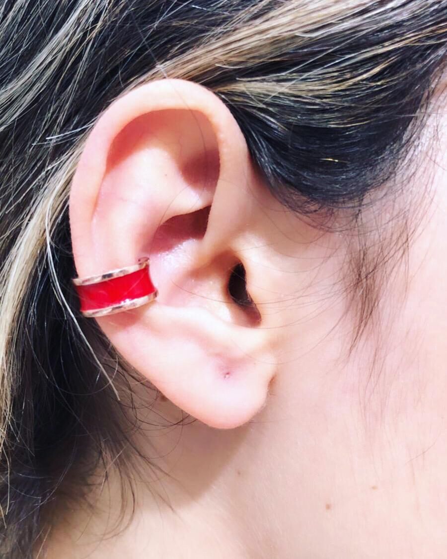 GÜMÜŞ ROSE KIRMIZI MİNE İŞLEMELİ KIKIRDAK KÜPE