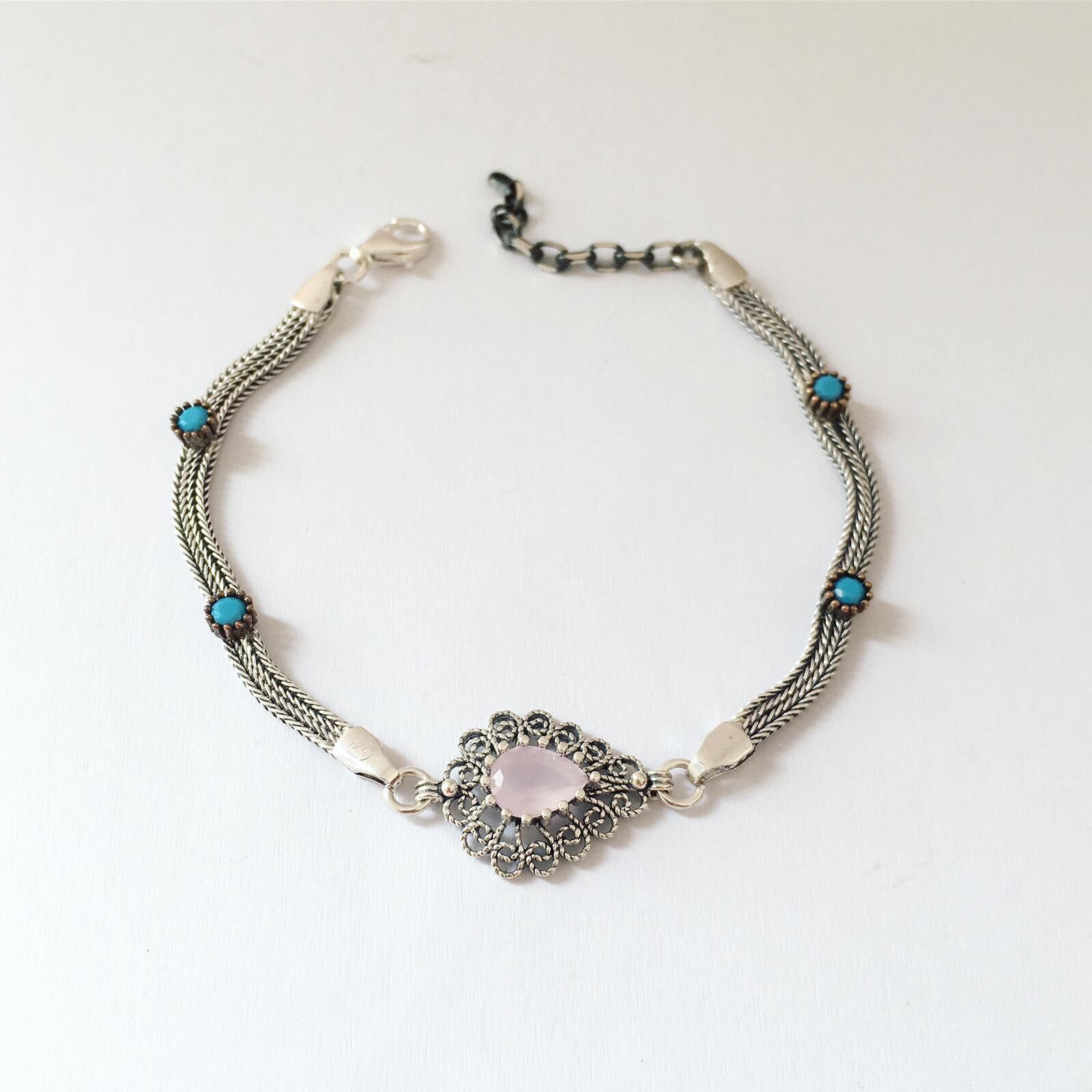 GÜMÜŞ TELKARİ PEMBE KUVARS TAŞLI DAMLA BİLEKLİK