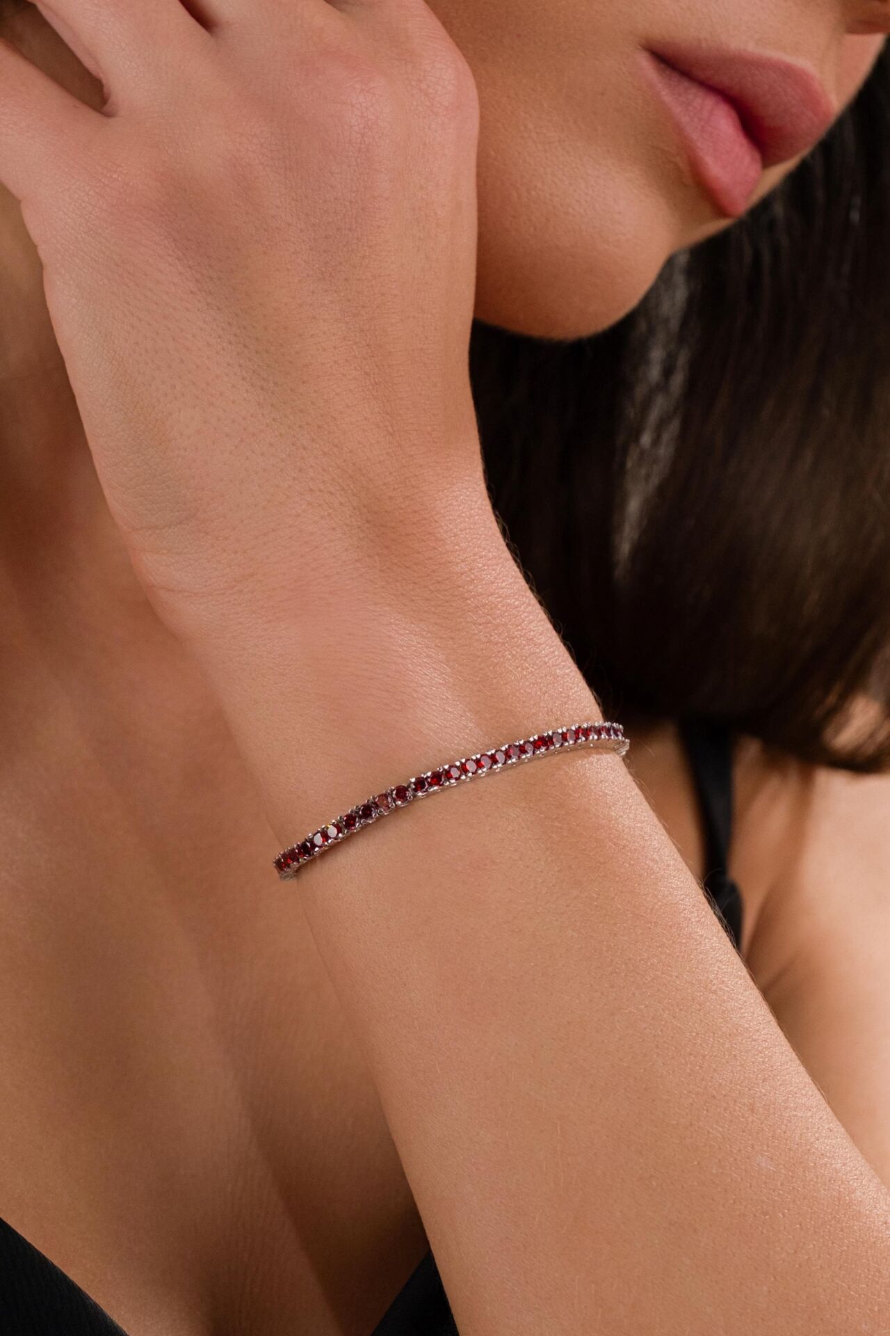 3mm Gümüş Kırmızı Zirkon Taşlı Rodyumlu Su Yolu Bileklik