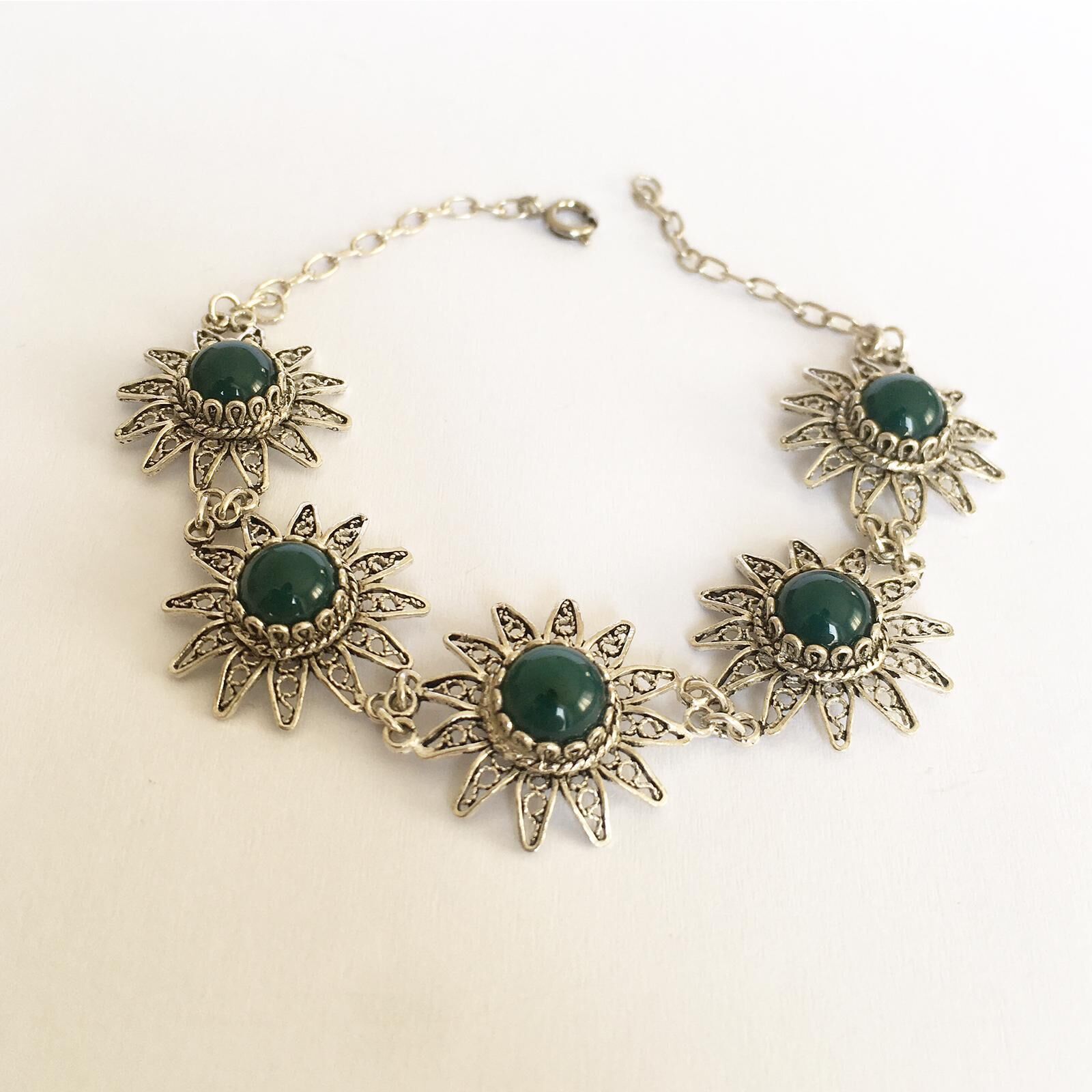 GÜMÜŞ TELKARİ YEŞİL AKİK TAŞLI ÇİÇEK BİLEKLİK