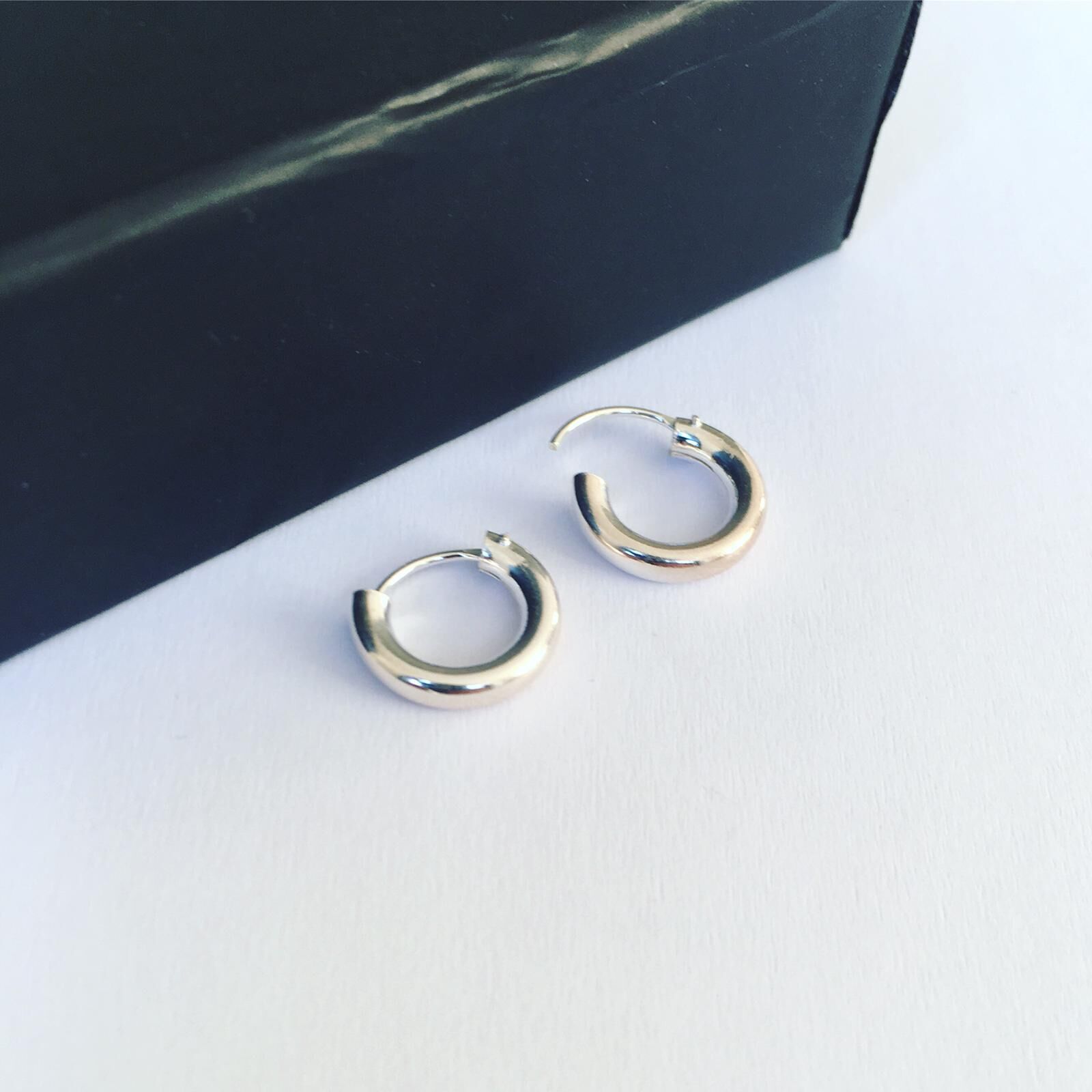 MİNİK GÜMÜŞ  HALKA KÜPE