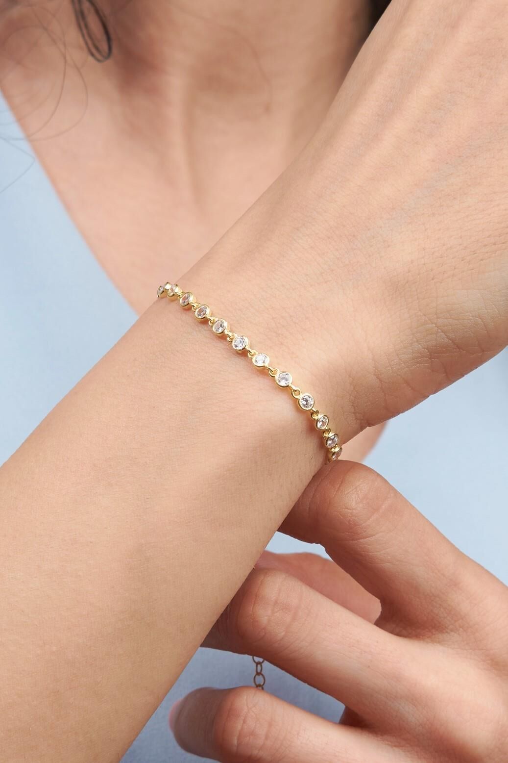 Gümüş Altın Kaplama Beyaz Zirkon Taşlı Pırlanta Modeli Su Yolu Bileklik